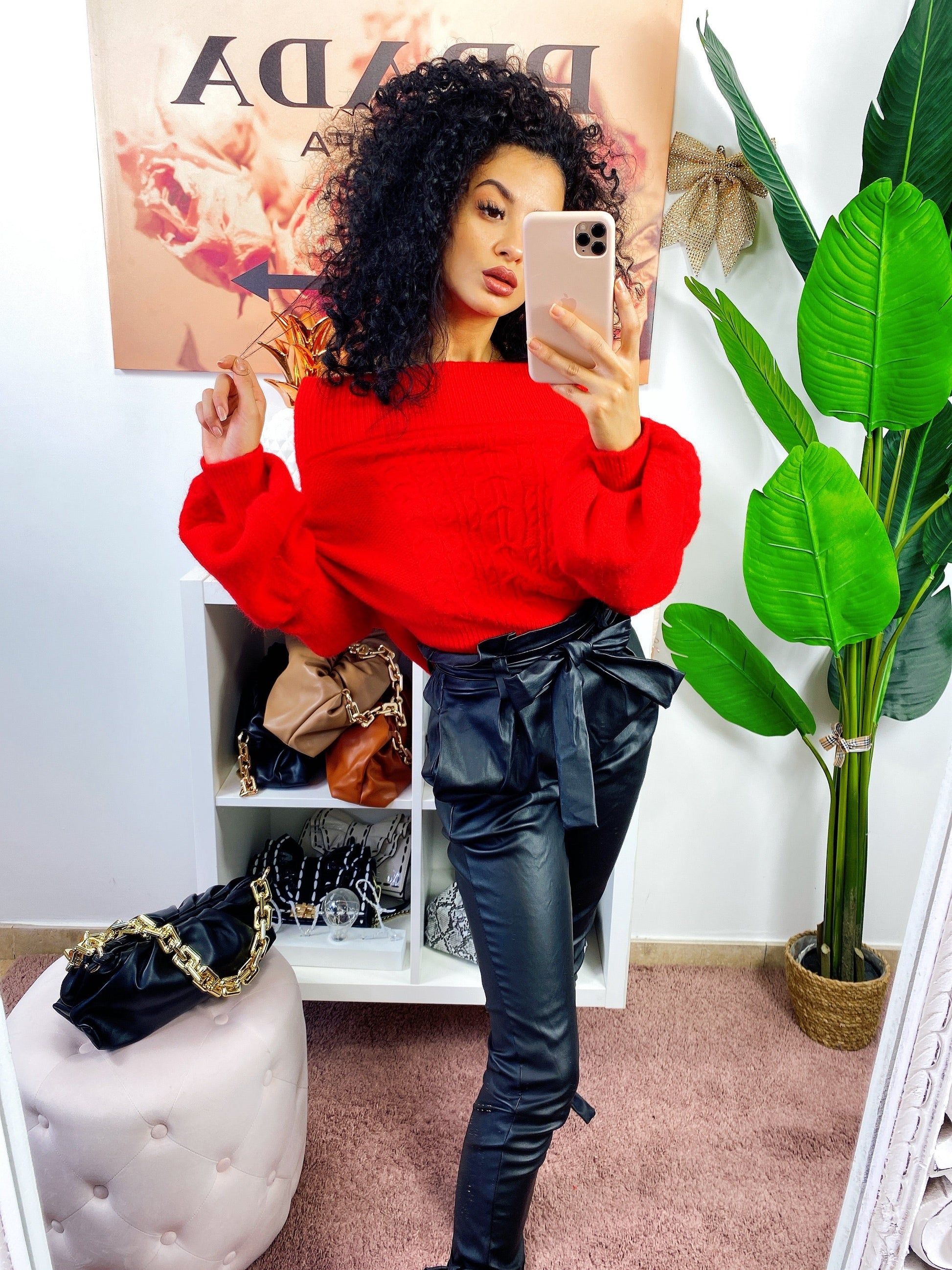 Maglione scollo a barchetta con trecce rosso