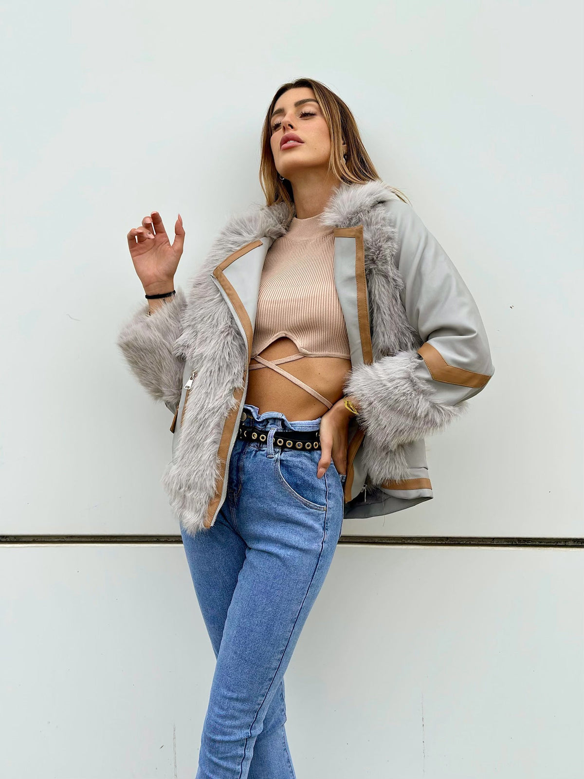 Giaccone grigio polvere dettaglio Camel