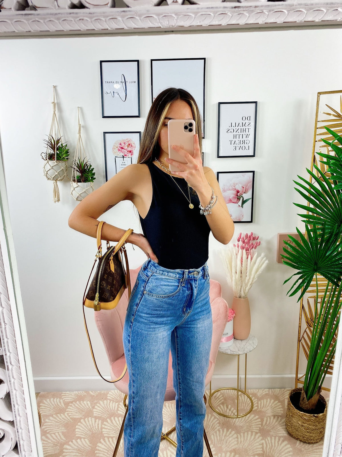 Jeans a vita alta con spacco inferiore