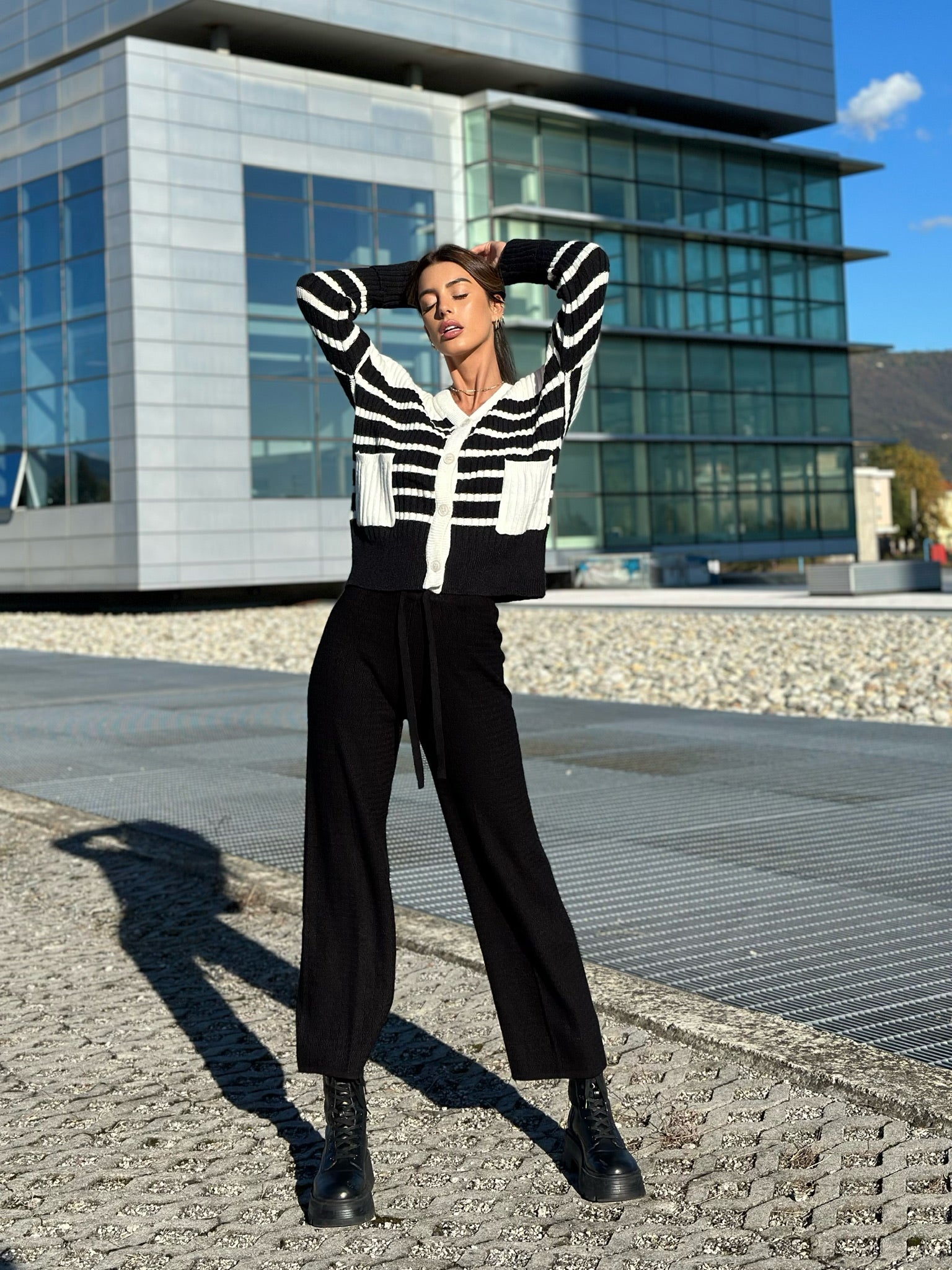 Pantalone di lana ampio nero