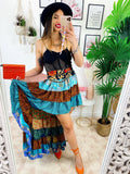 Gonna asimmetrica azzurra e Camel