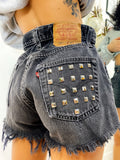 Short Levi’s Vintage Nero con Borchie sfrangiato