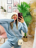 Completo maglia e pantalone celeste