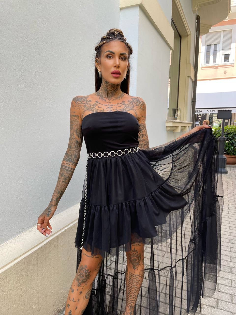 Abito nero in tulle