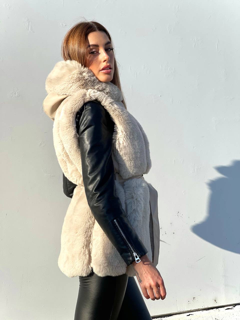 Smanicato in eco pelo beige