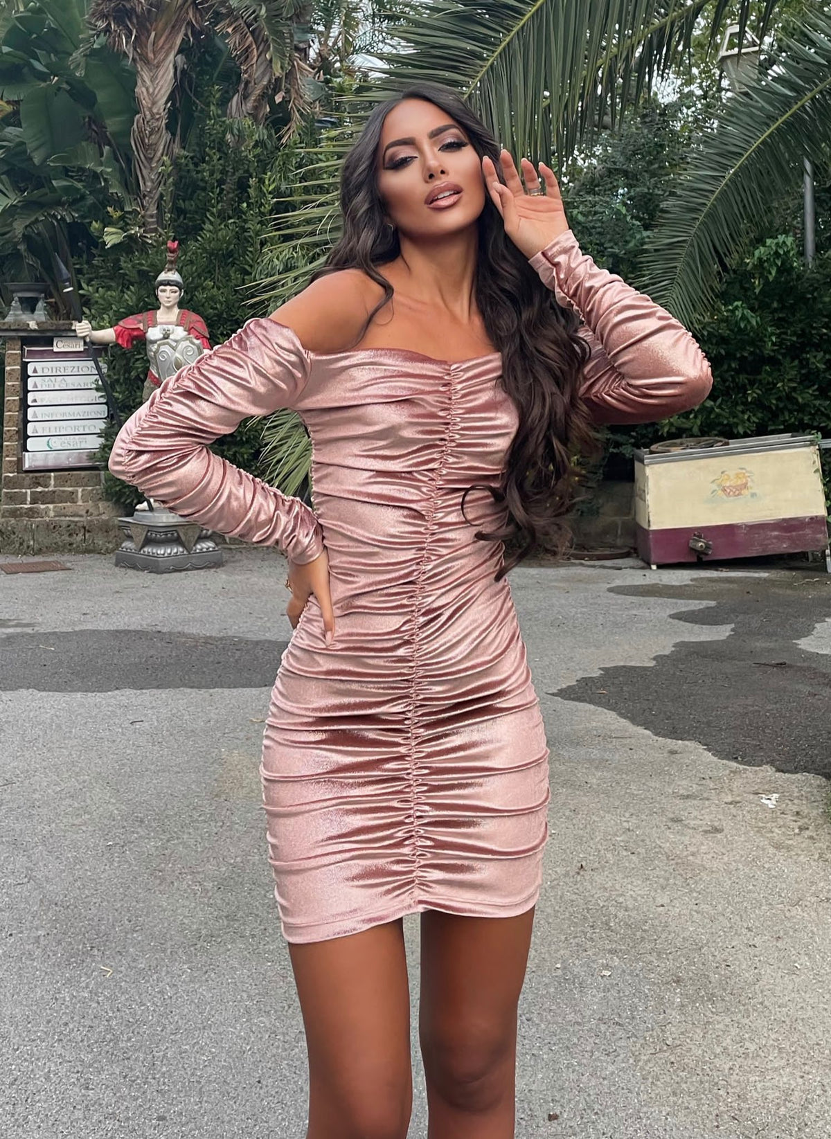 Abito in velluto glitter nude