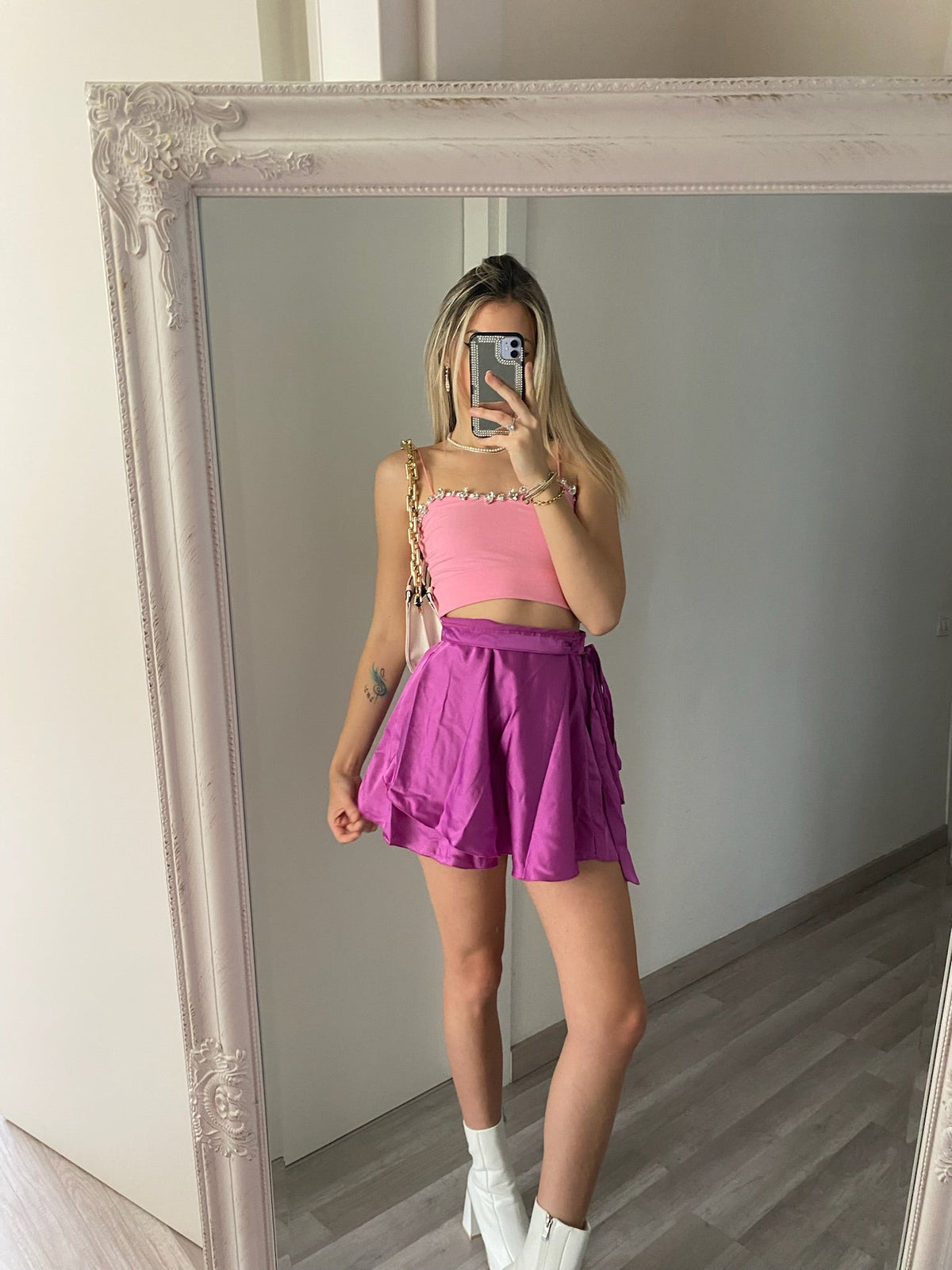 Top rosa con strass