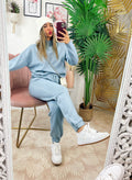 Completo maglia e pantalone celeste