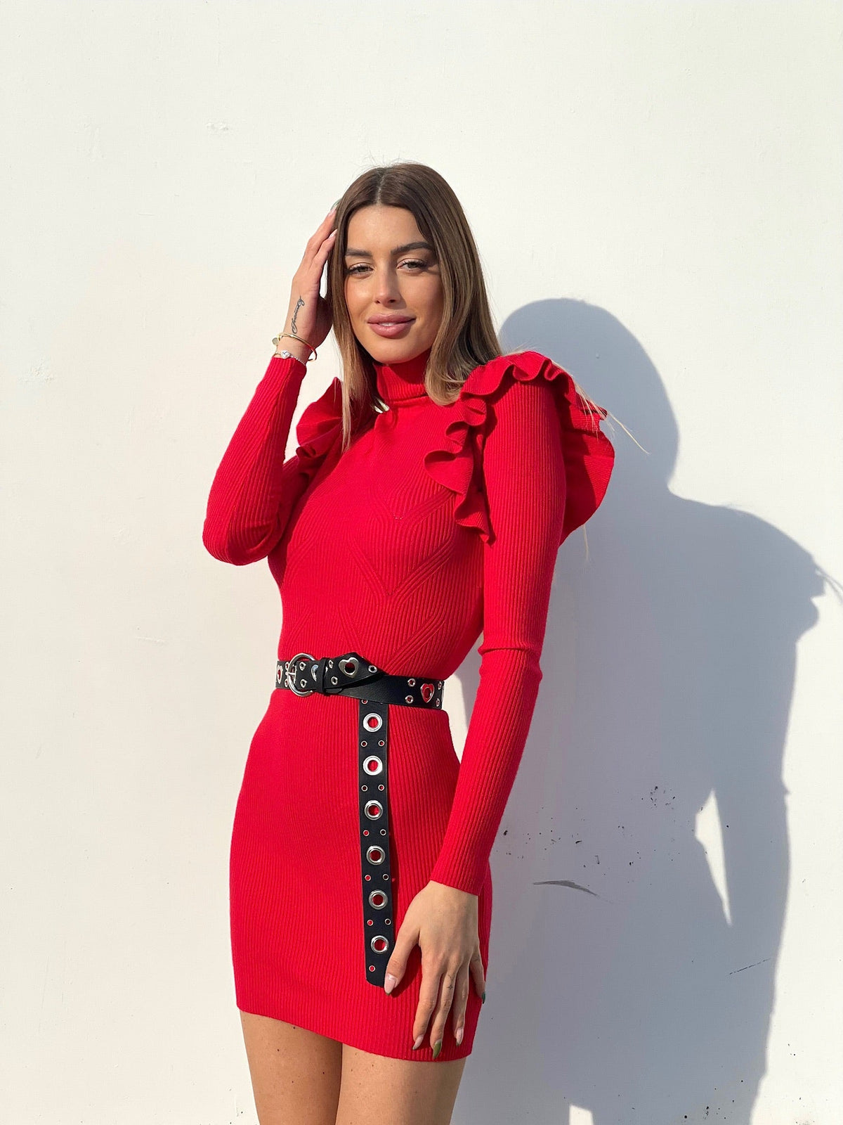Abito a costine Rosso con Rouches sulle maniche