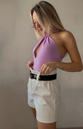Short in ecopelle bianco con cintura