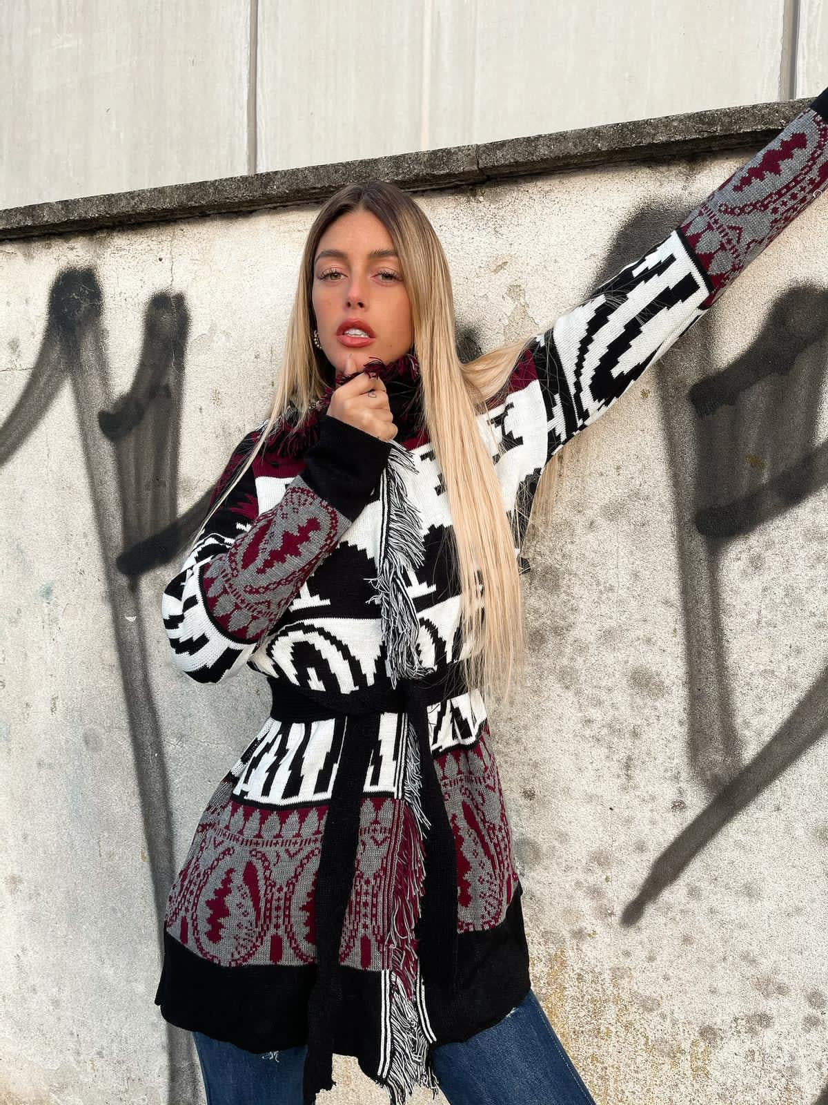 Cardigan Black/Bordeaux con frange e cinta