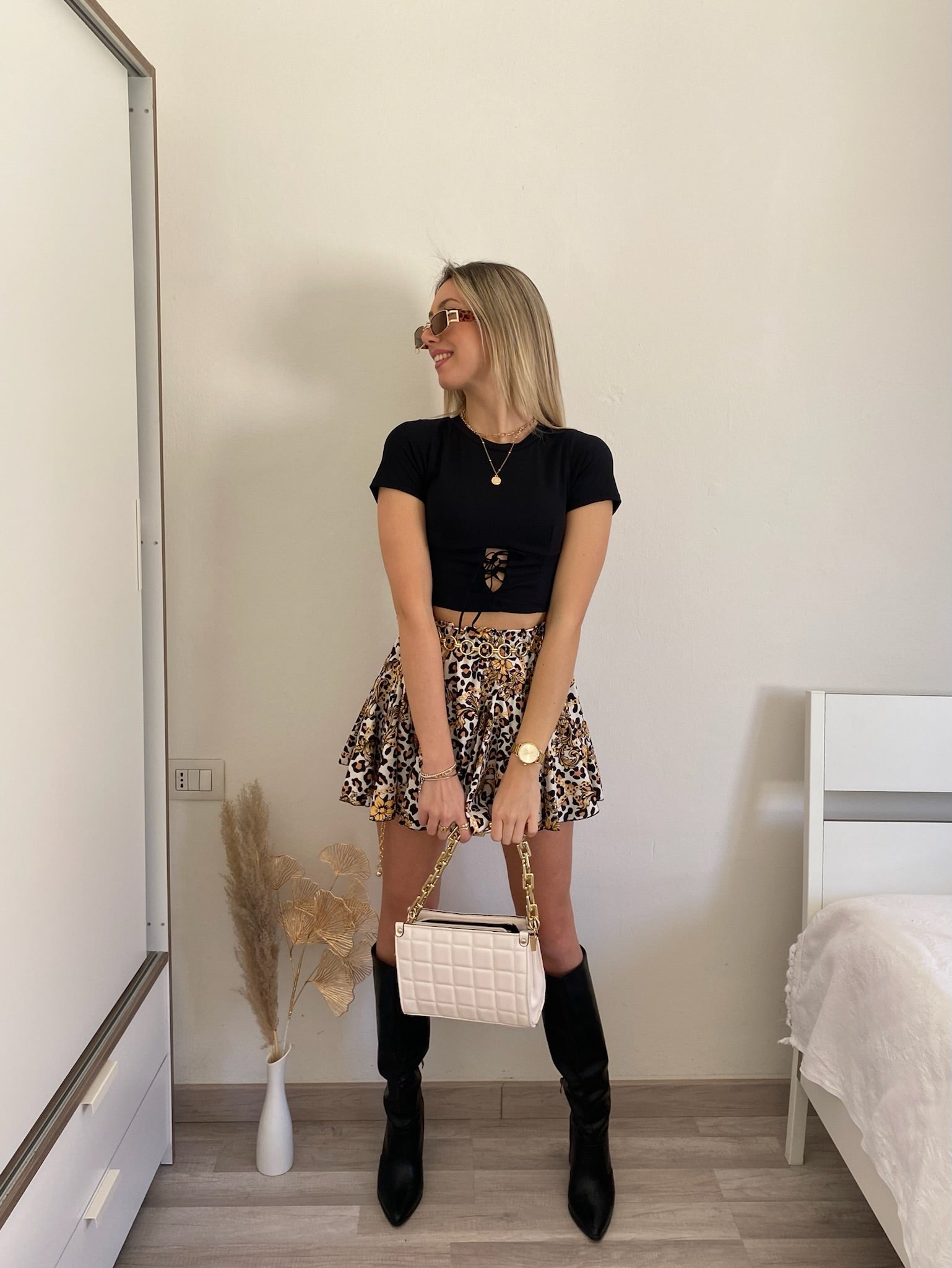 Top Nero con lacci
