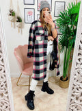 Giacca a quadri lunga Black dettaglio fucsia