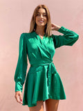 Abito in raso verde smeraldo