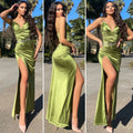 Abito in raso verde lime con drappeggio