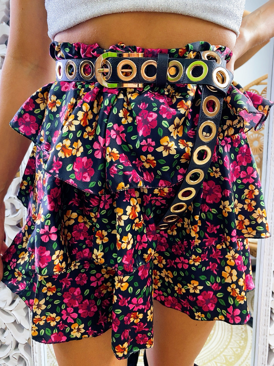 Gonna in raso a balze con fiori Fuxia e gialli