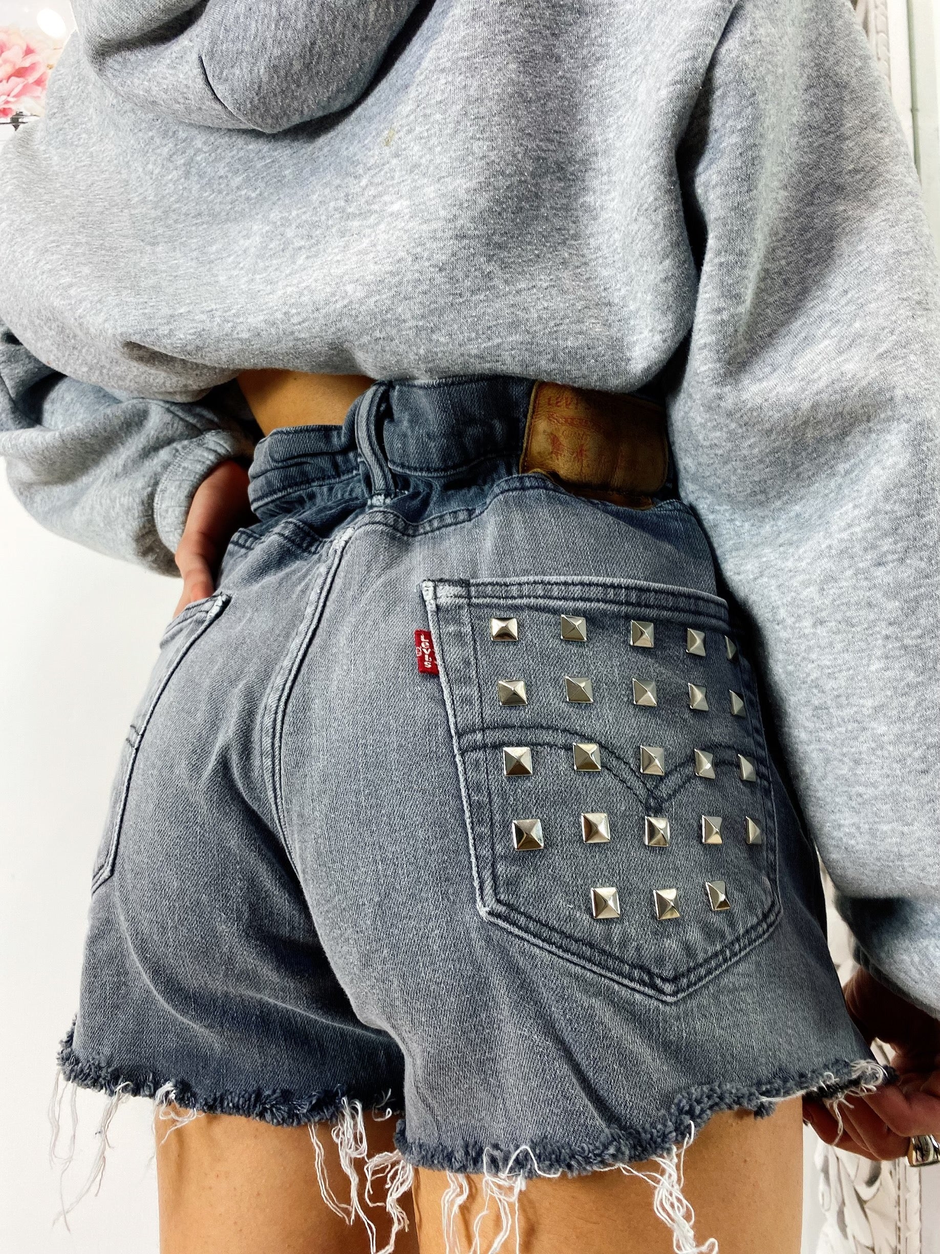 Levi’s Vintage grigio con borchie