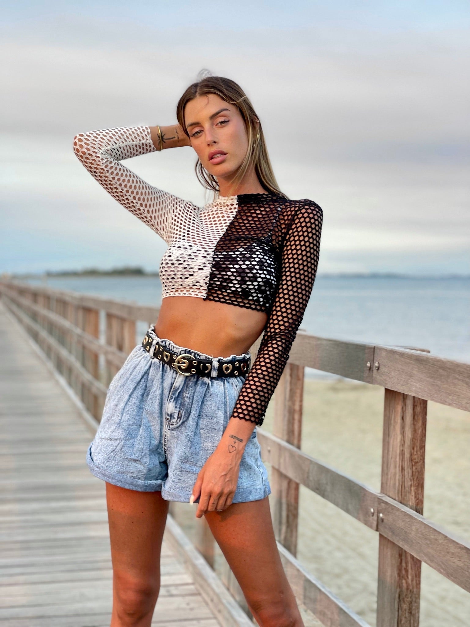 Short in jeans con elastico in vita