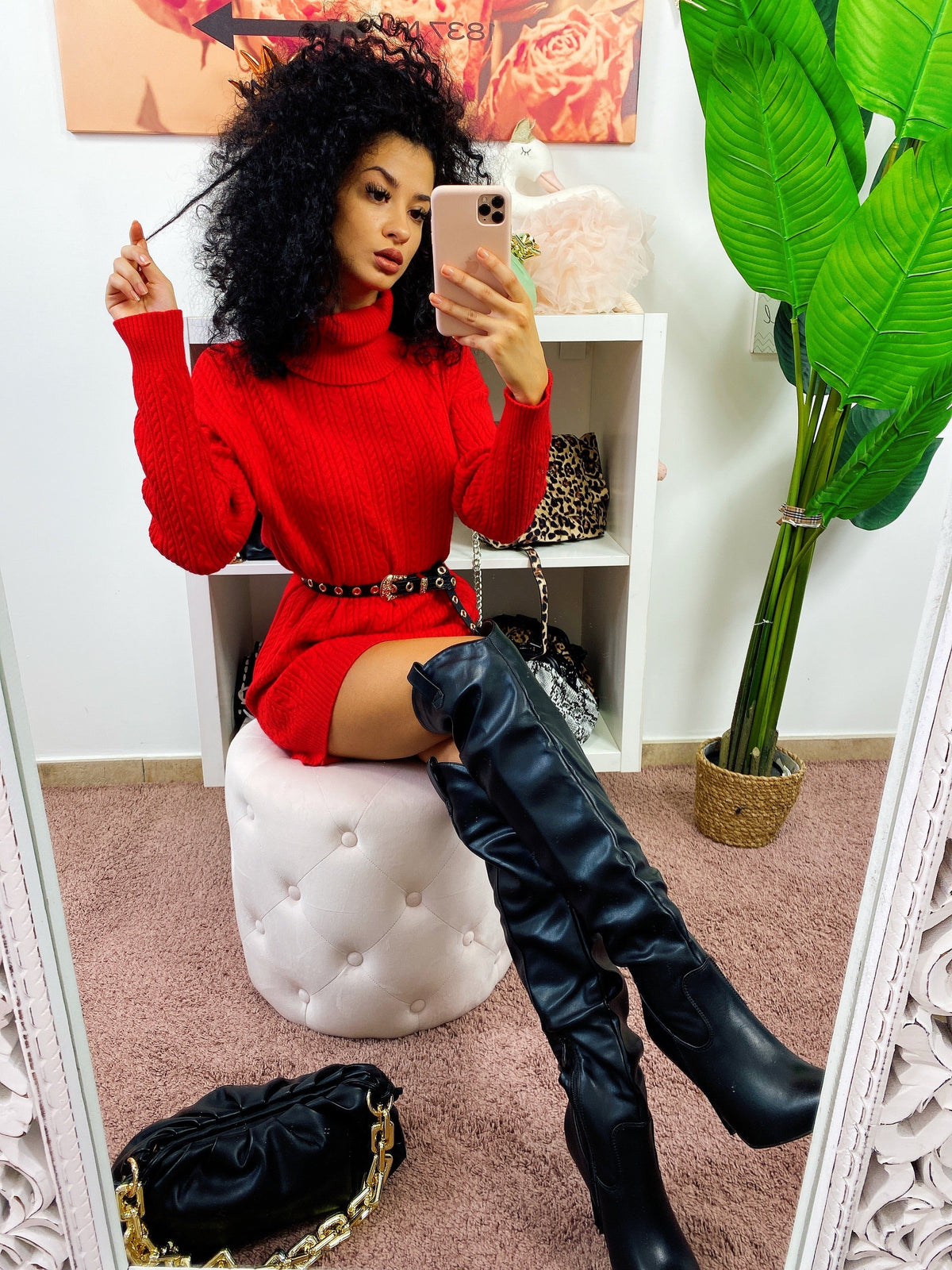 Abito in maglia a trecce collo alto rosso