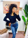 Maglia a costine con catena piccola oro e rouge