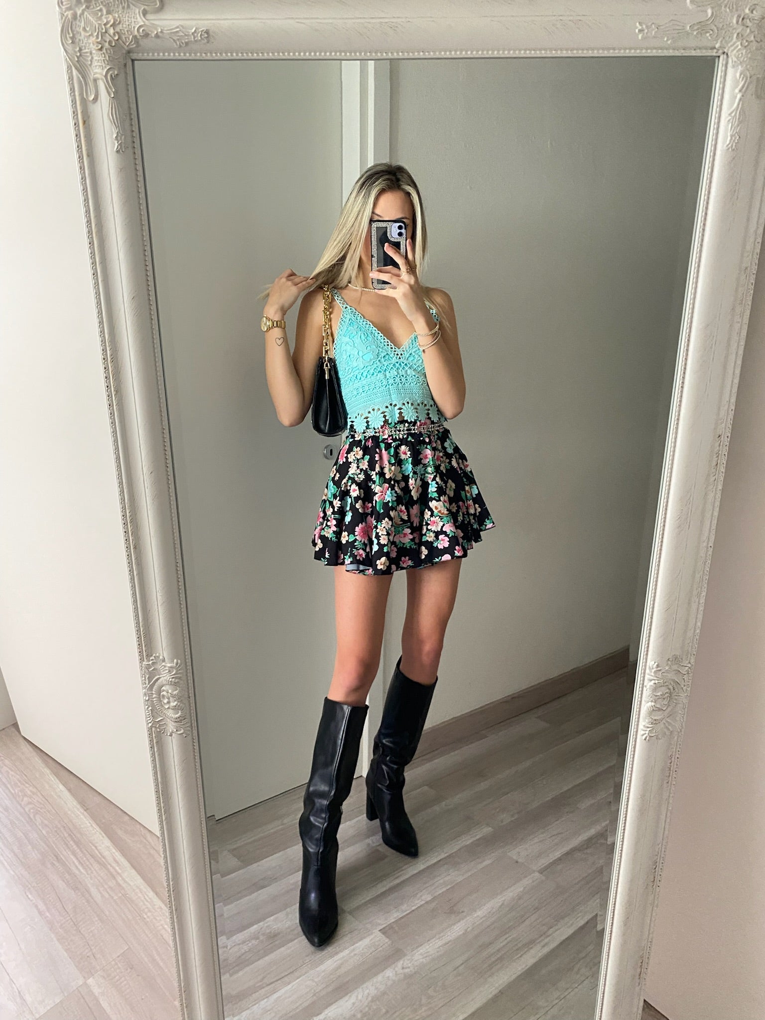 Top in pizzo Verdeacqua con pizzo