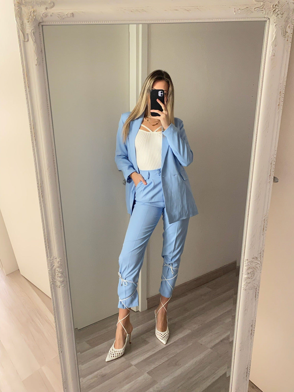 Completo giacca e pantalone carta da zucchero