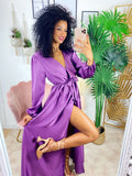 Abito in raso con maxi spacco e cintura purple