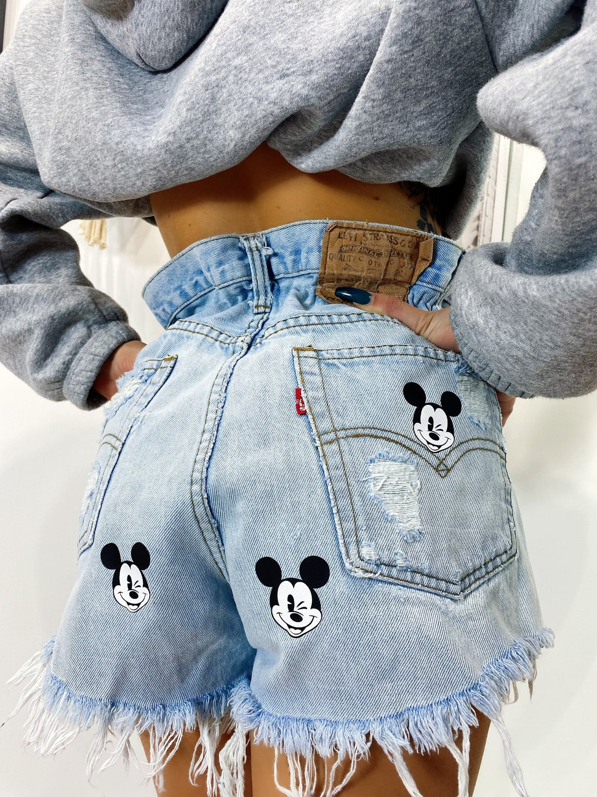Short Levi’s Vintage con stampa topolino sfrangiato chiaro