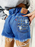 Short Levi’s Vintage bagno scuro con borchie