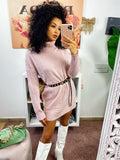 Abito in maglia a trecce collo alto rosa