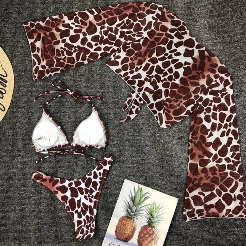 Bikini animalier più camicetta