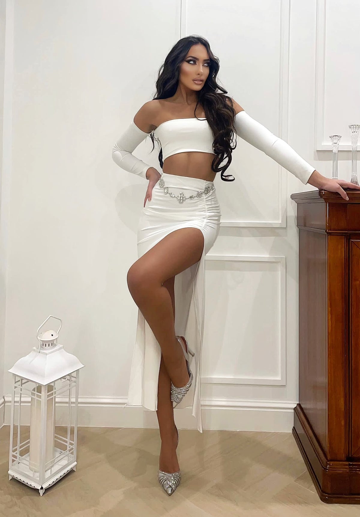 Completo top più gonna midi bianco