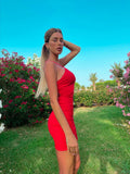 Abito aderente rosso schiena incrociata