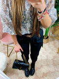Pantalone con tasche laterali e cintura nero