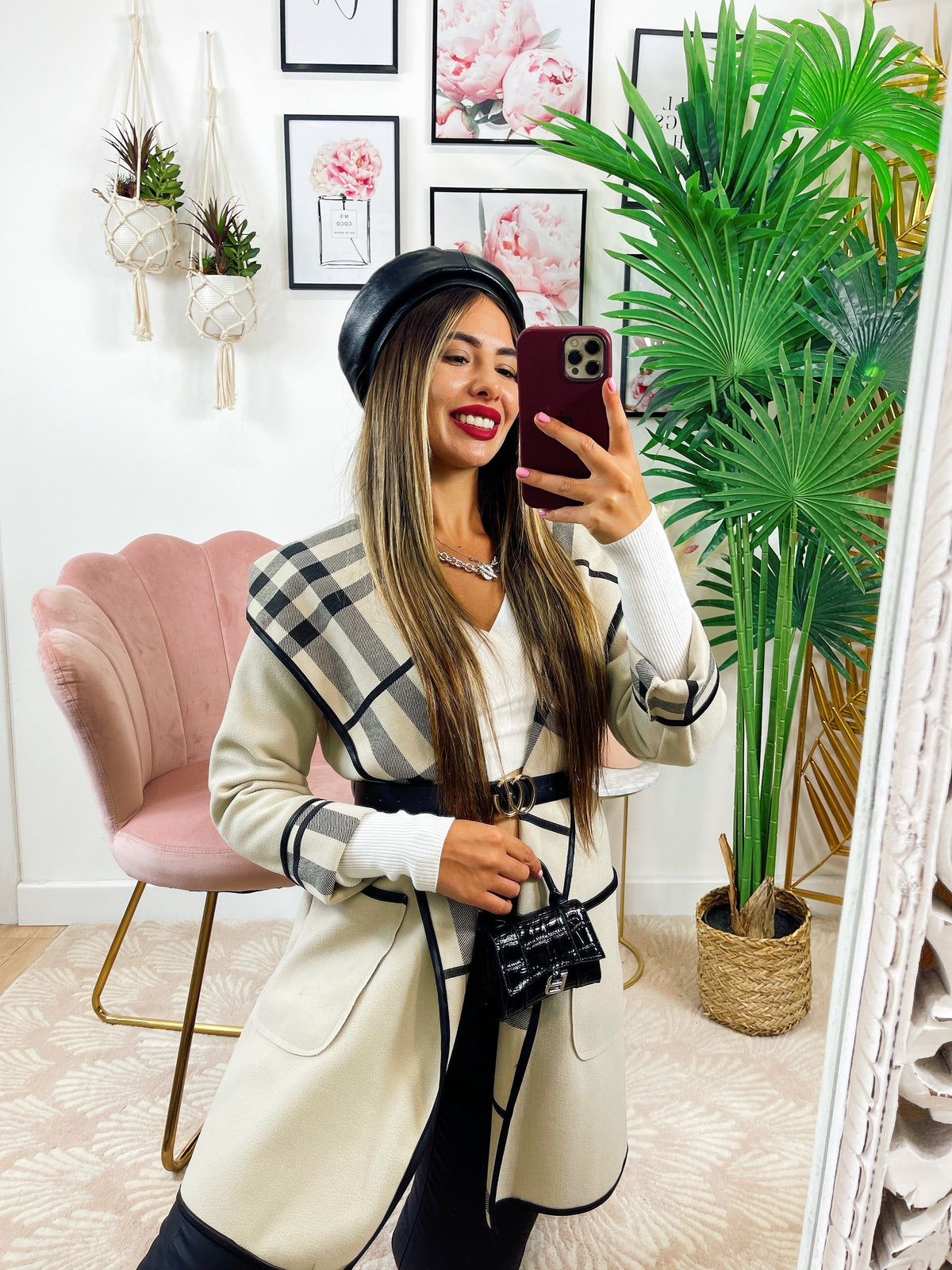 Cappotto check beige con cintura