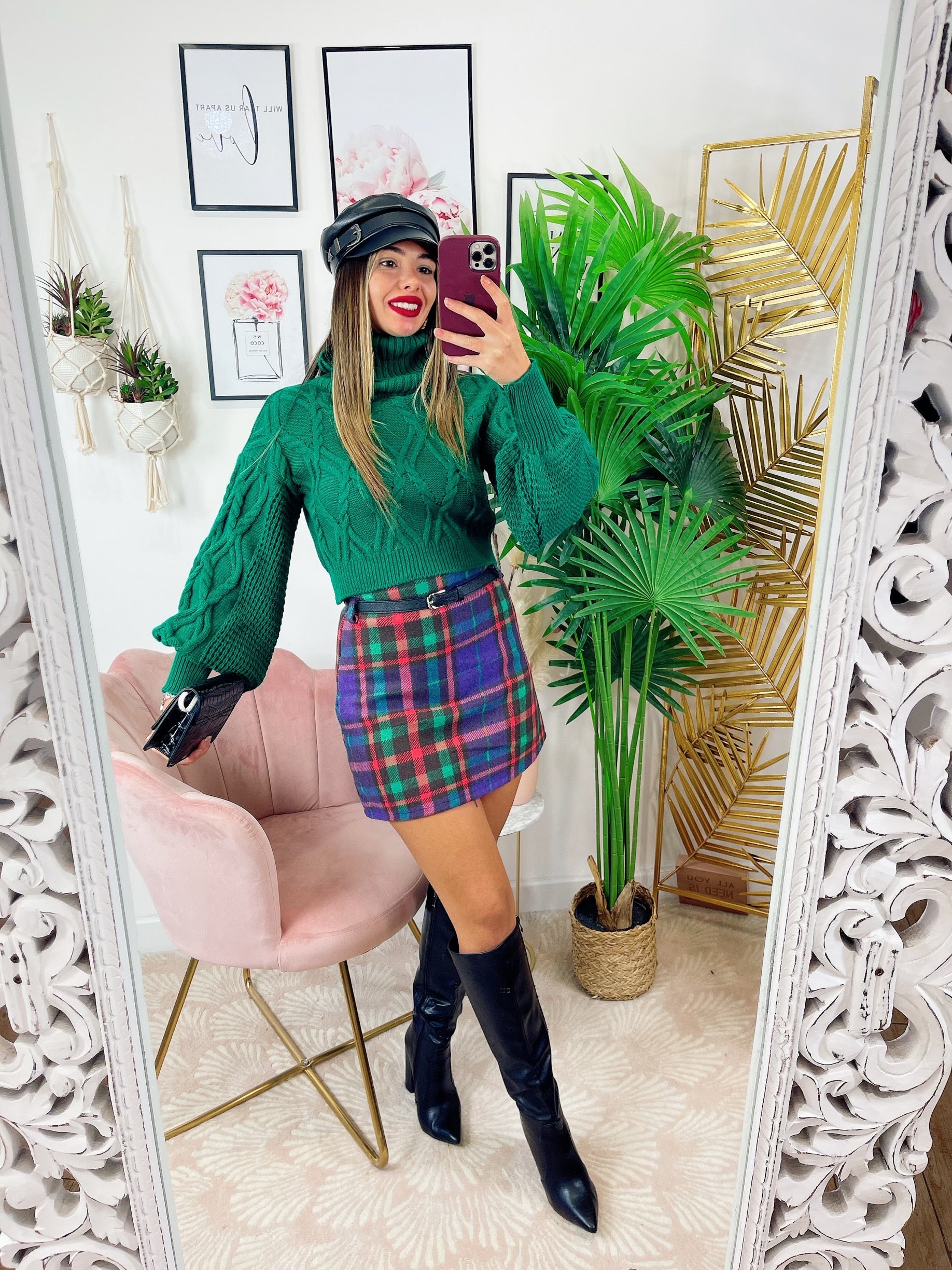 Maglione con collo alto e trecce crop verde