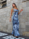 Abito jeans con spille