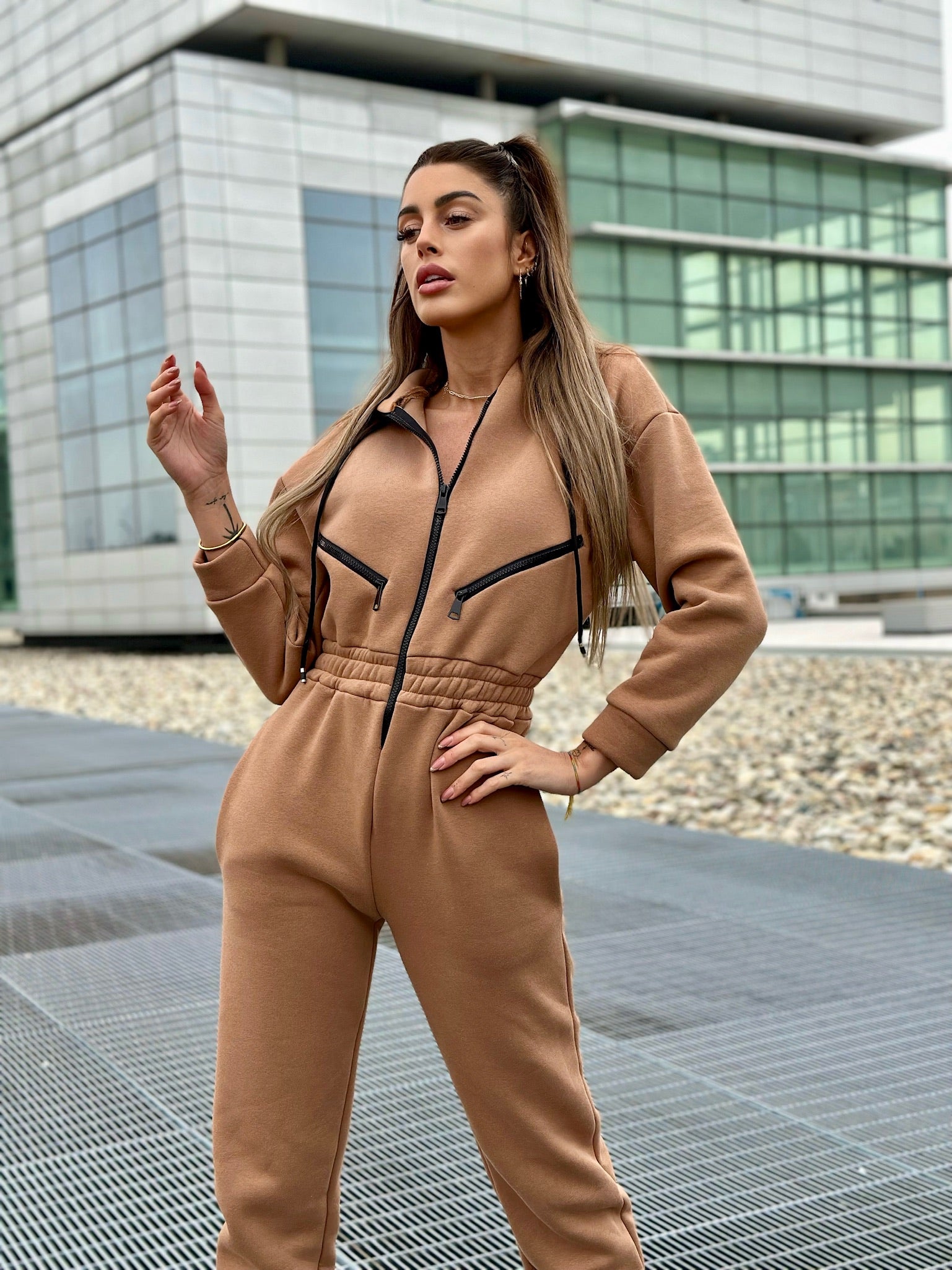 Tuta intera Camel con zip