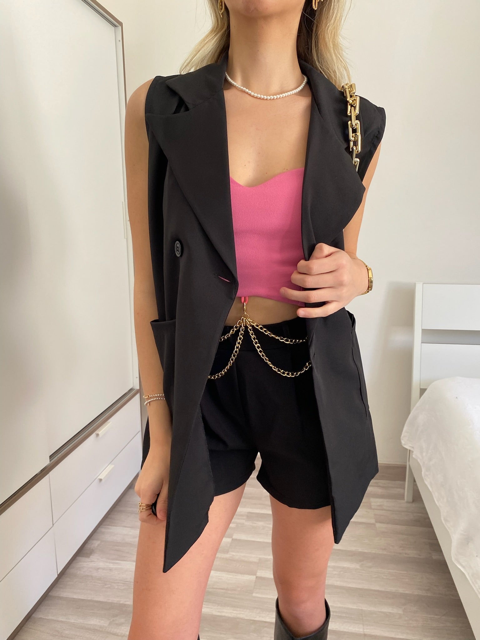 Completo gilet e short nero