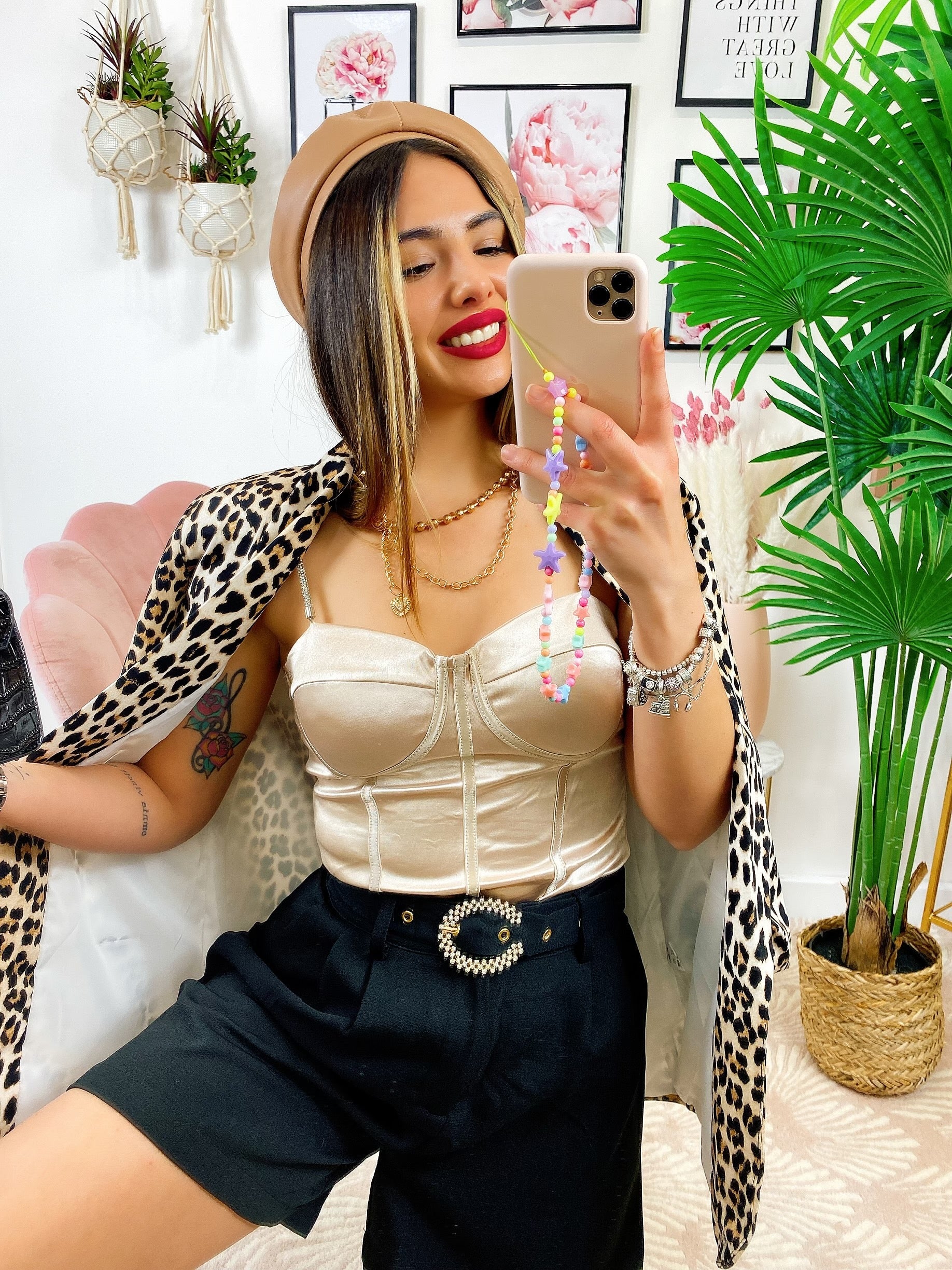 Top con catena in strass