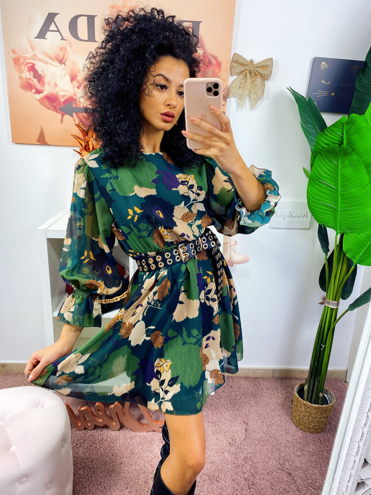 Abito manica lunga con fiori verde militare