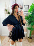 Abito a kimono in raso con cintura