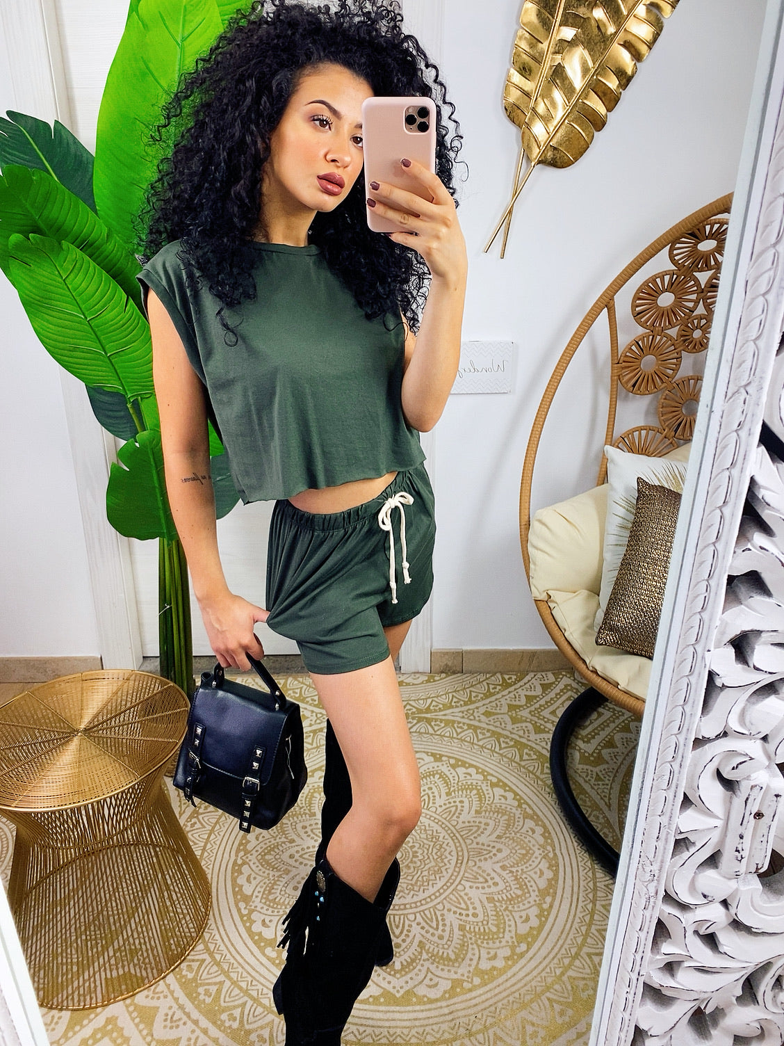Completo sportivo maglia e short verde militare