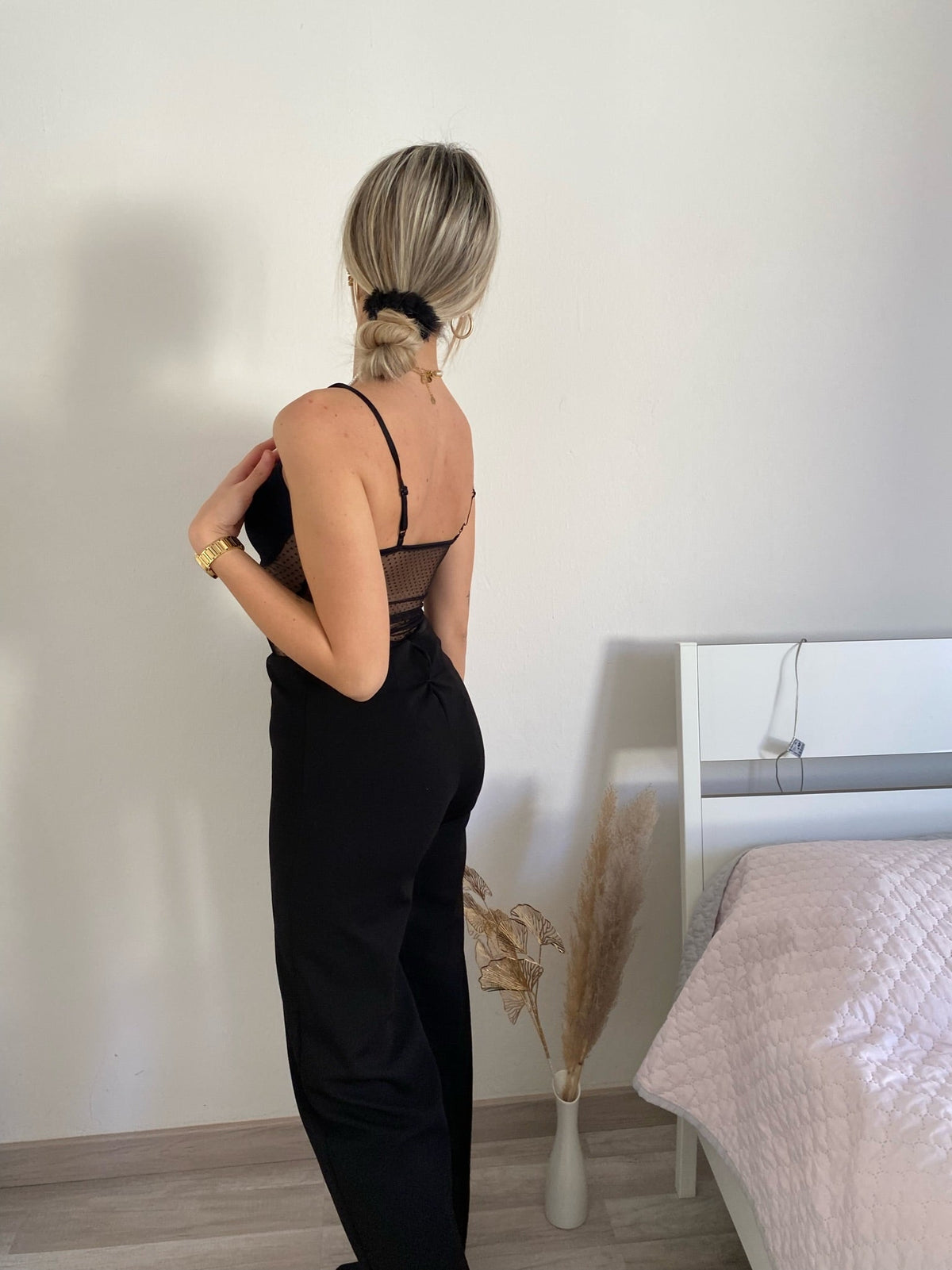 Body in pizzo scollo a V