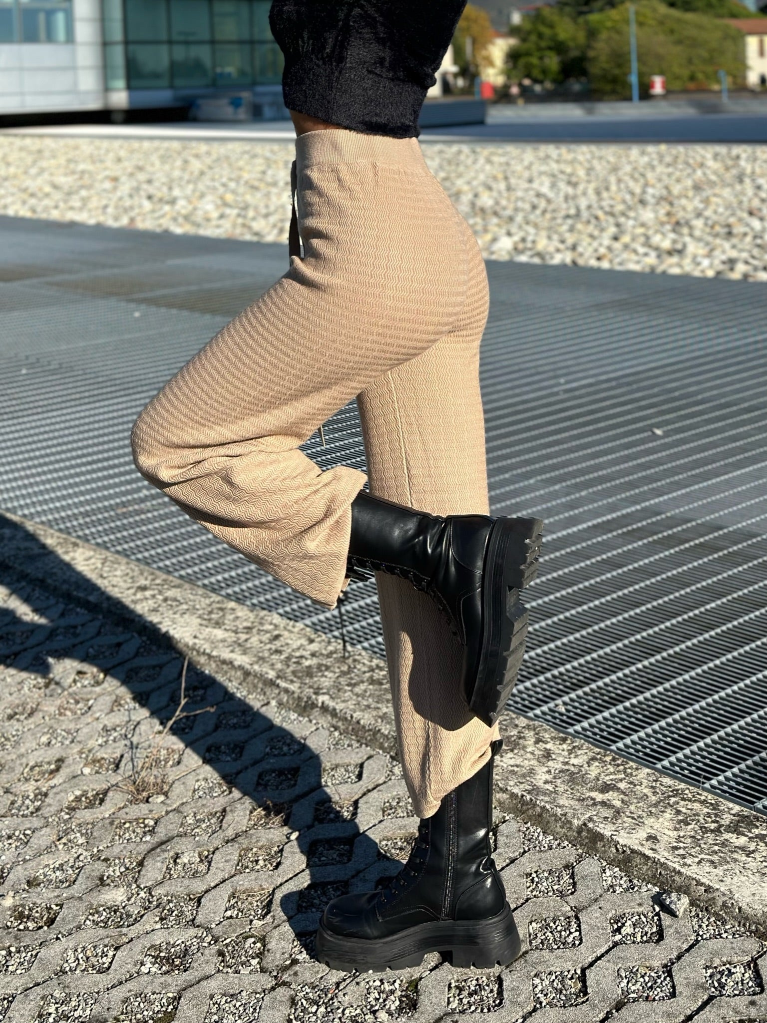 Pantalone di lana ampio beige