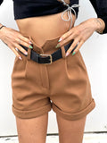 Short camel in panno con cintura