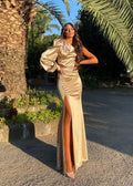 Abito in raso monospalla beige