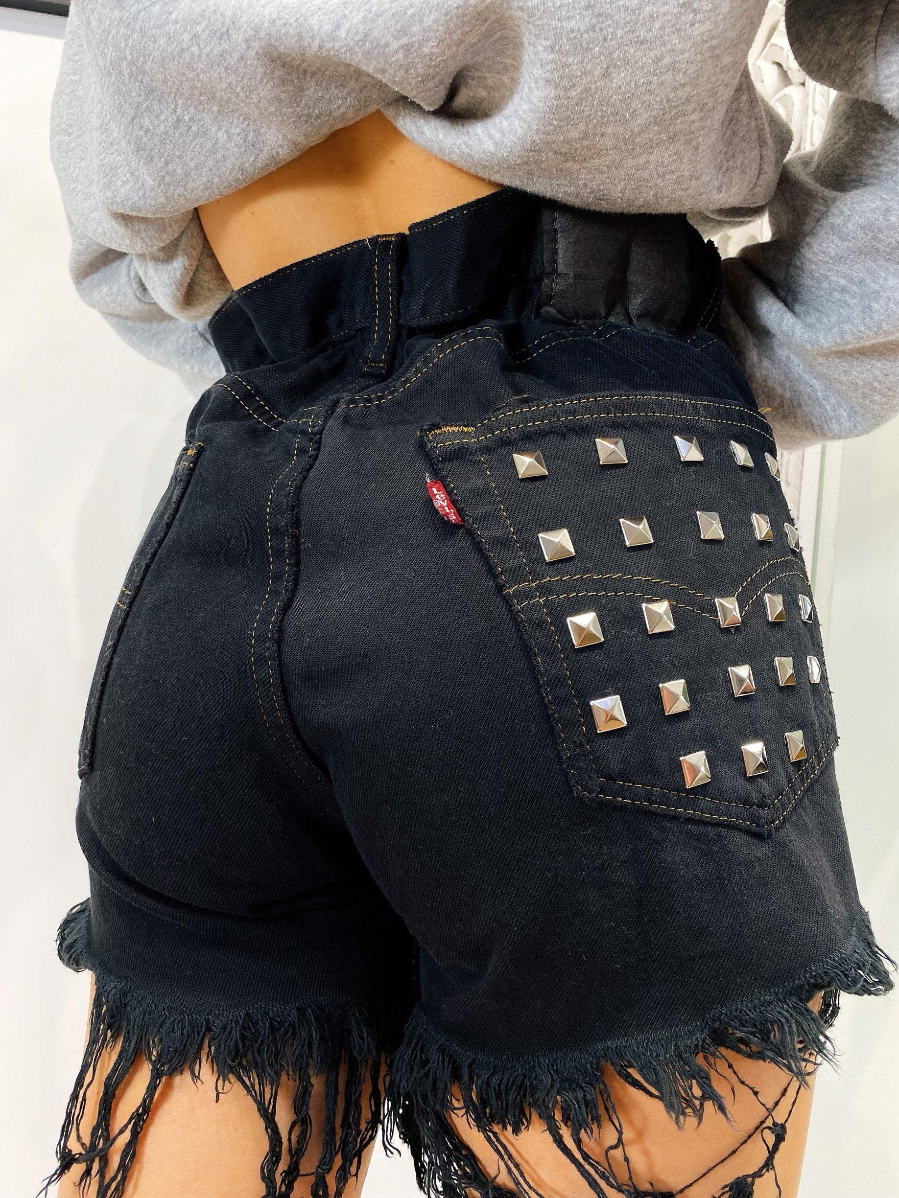 Short Levi’s Vintage con Borchie Nero
