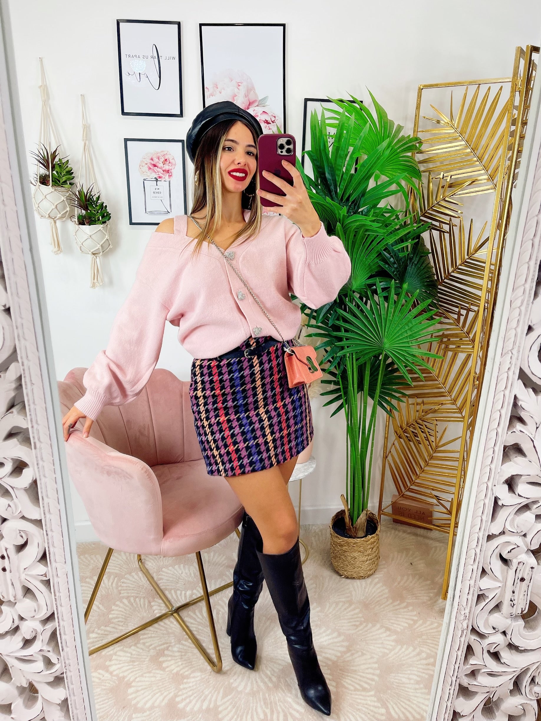 Cardigan con bottoni gioiello e spalle scoperte Rosa