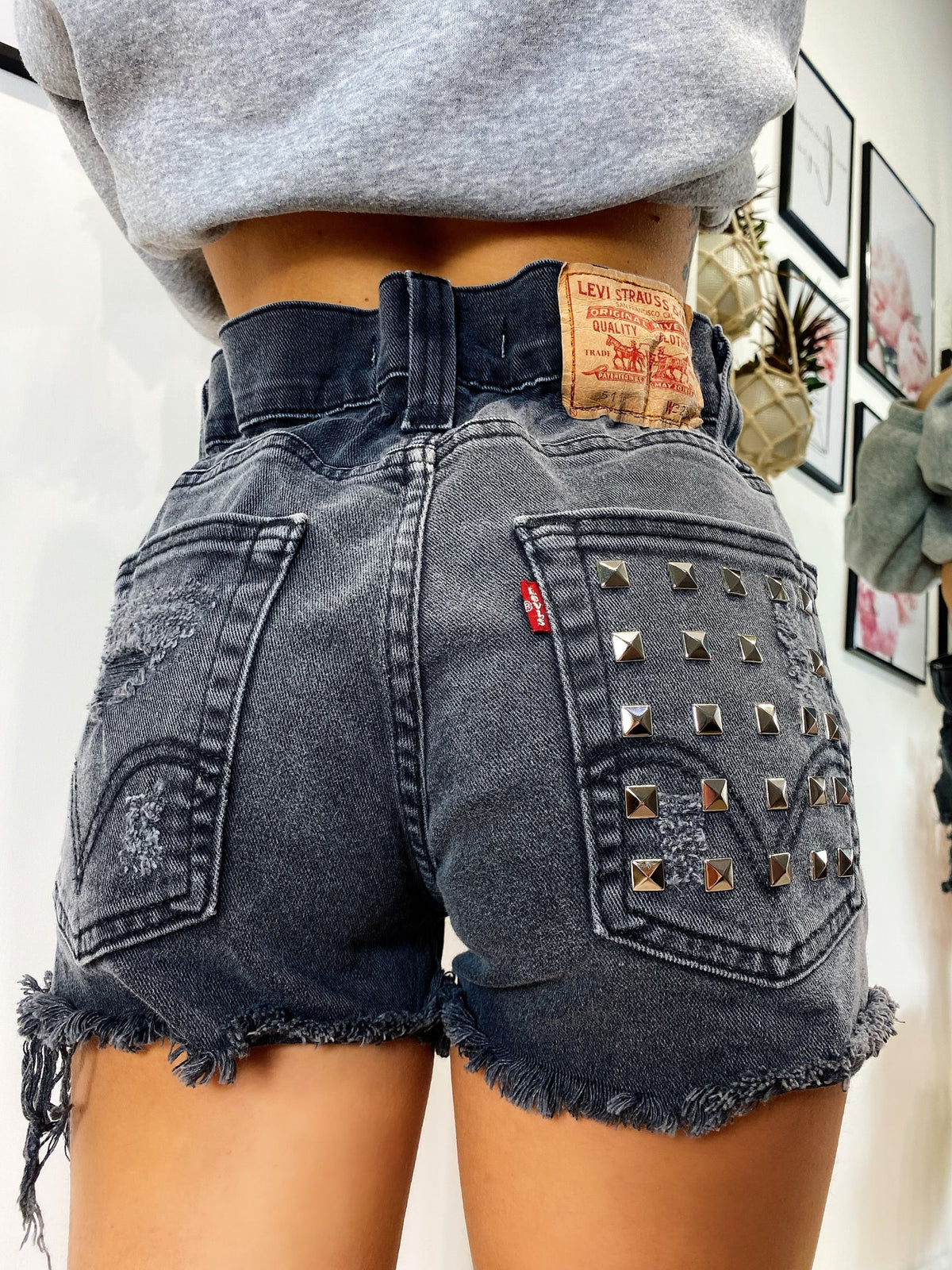 Short Levi’s Vintage con Borchie Argento toni sul grigio